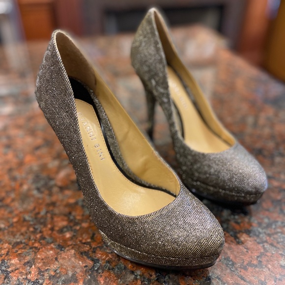 Gianni Bini Shoes - Gianni Bini "Jodi 042" Graphite Heels